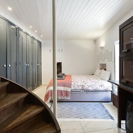 Апартаменты Principe Real Swoonworthy, Pristine, 1br