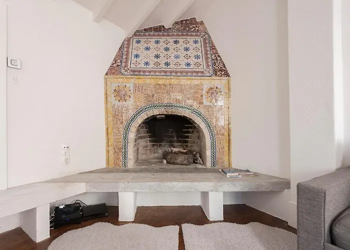 Principe Real Swoonworthy, Pristine, 1br